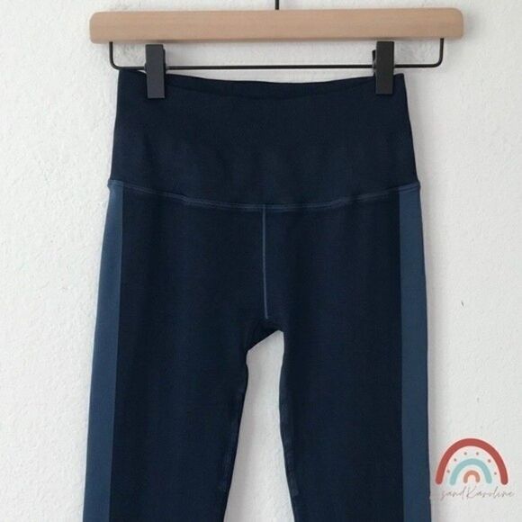 New! Peloton Seamless Active Athletic. Compression Leggings - Picture 4 of 8